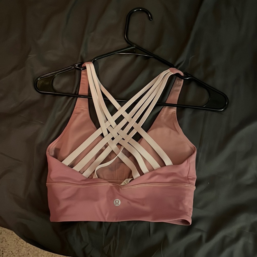 Lululemon sports bra size 4